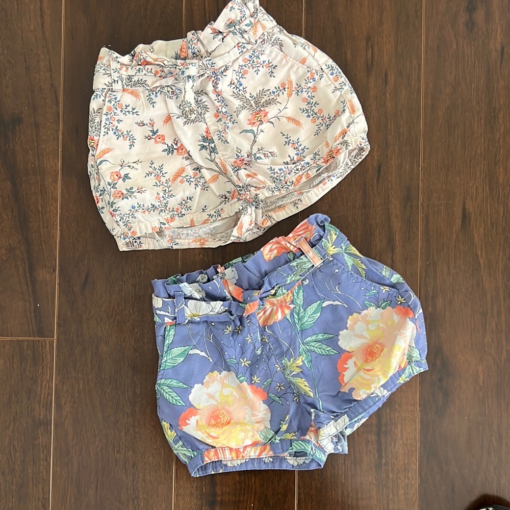 2 pair Baby Gap floral shorts
